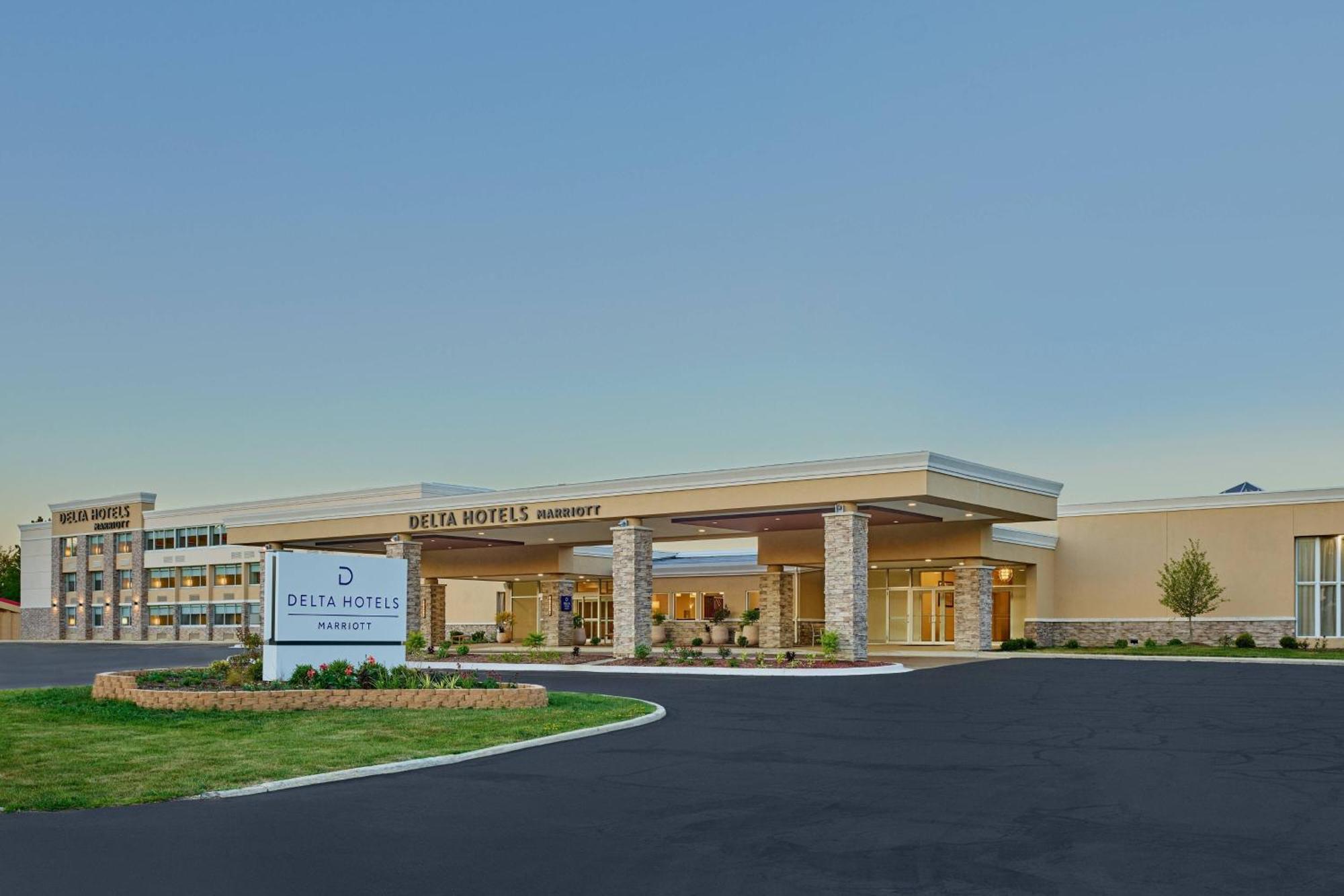 Delta Hotels By Marriott Chicago ウィローブルック エクステリア 写真