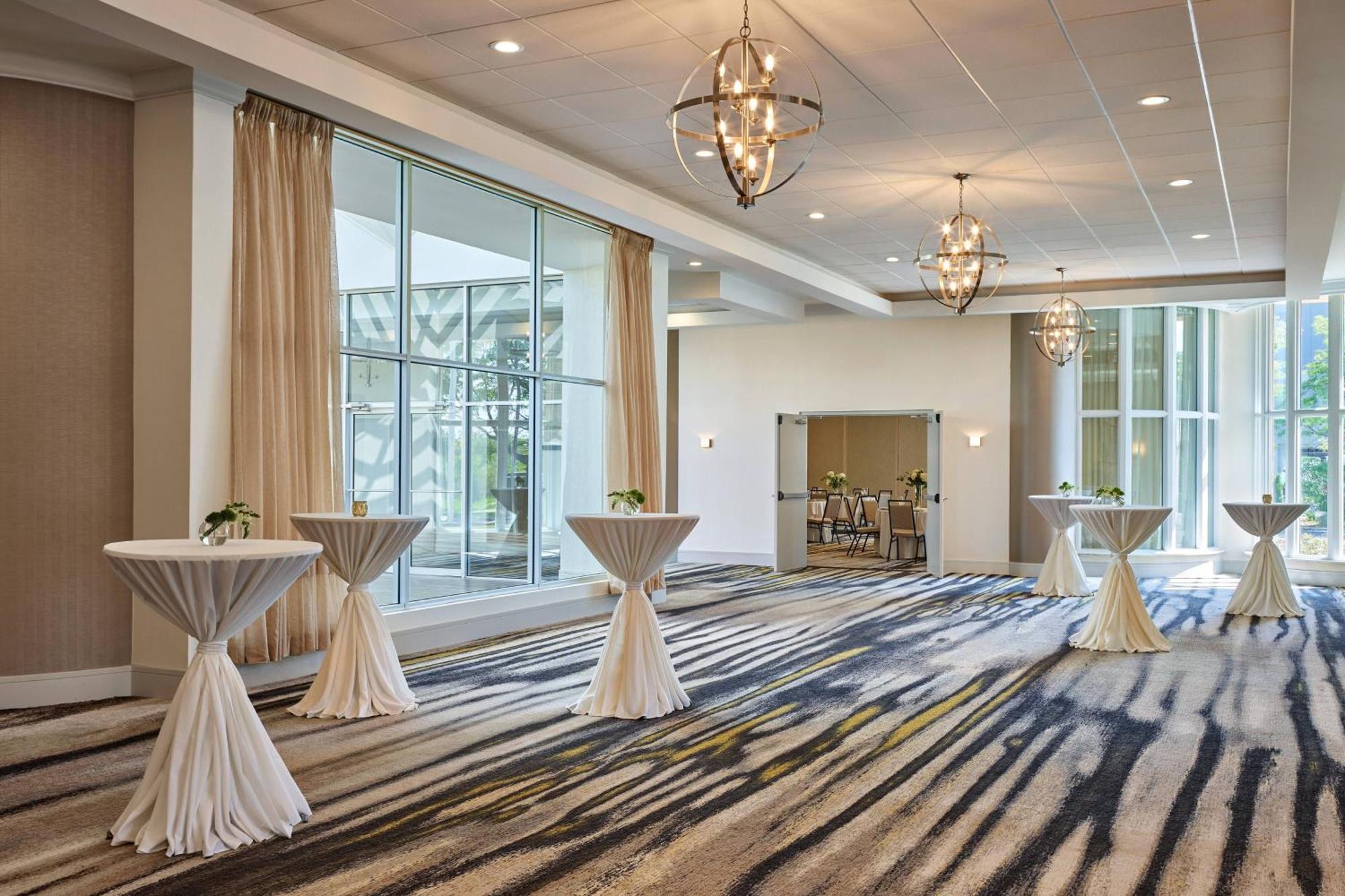 Delta Hotels By Marriott Chicago ウィローブルック エクステリア 写真