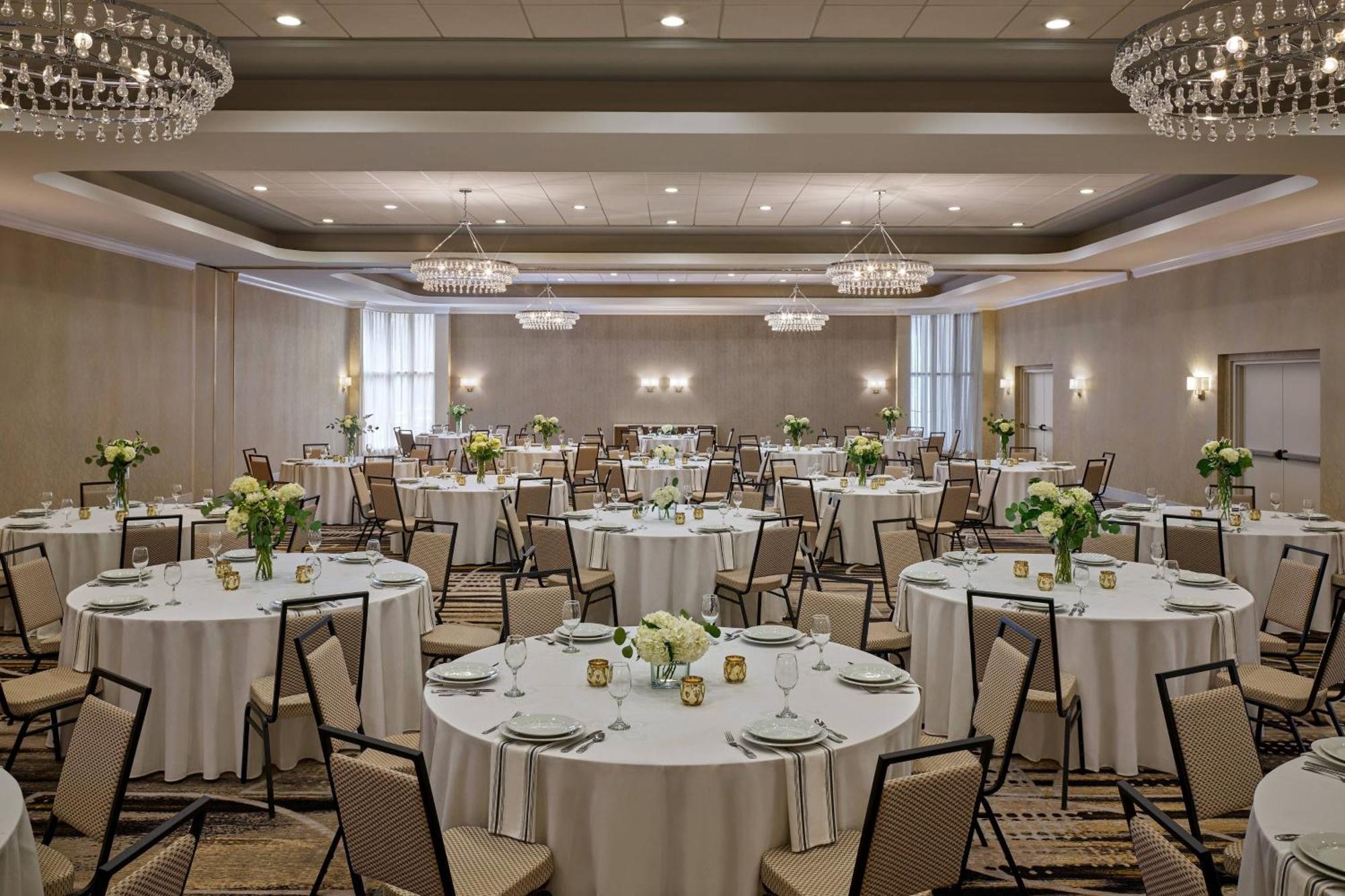 Delta Hotels By Marriott Chicago ウィローブルック エクステリア 写真